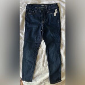 Old Navy Petite women’s Dark Blue Jeans.